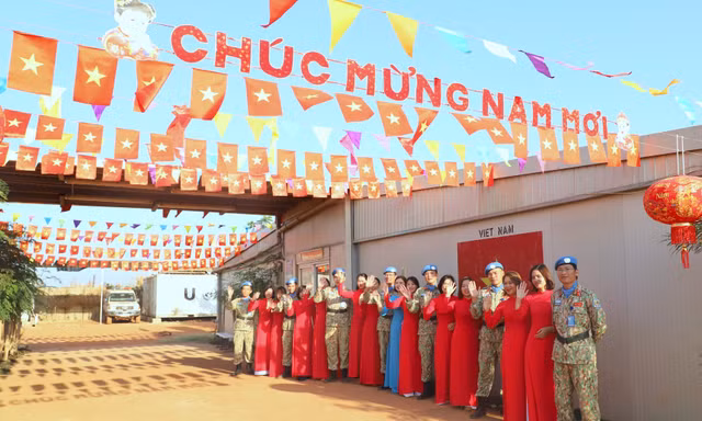 Tết xa quê hương của cán bộ, đoàn viên Bệnh viện dã chiến cấp 2 Việt Nam 