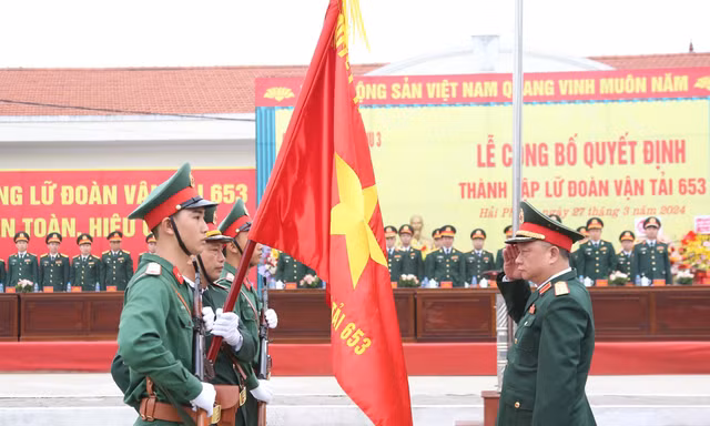 Lữ đoàn Vận tải mới của Quân khu 3 được trang bị phương tiện, khí tài hiện đại 