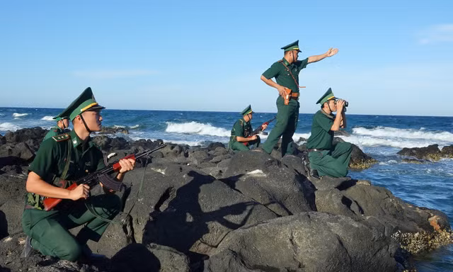 Đại tướng Phan Văn Giang: Nghiên cứu điều chỉnh, bố trí bổ sung các đồn, trạm Biên phòng