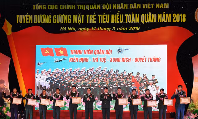Tuyên dương Gương mặt trẻ tiêu biểu toàn quân 2018