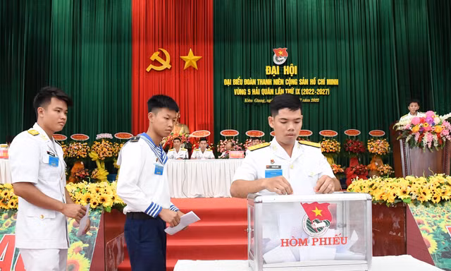 Tuổi trẻ Vùng 5 Hải quân xung kích, đi đầu thực hiện nhiệm vụ bảo vệ chủ quyền biển đảo