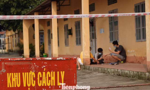 Quân đội điều hành việc cách ly trong chống dịch Covid-19