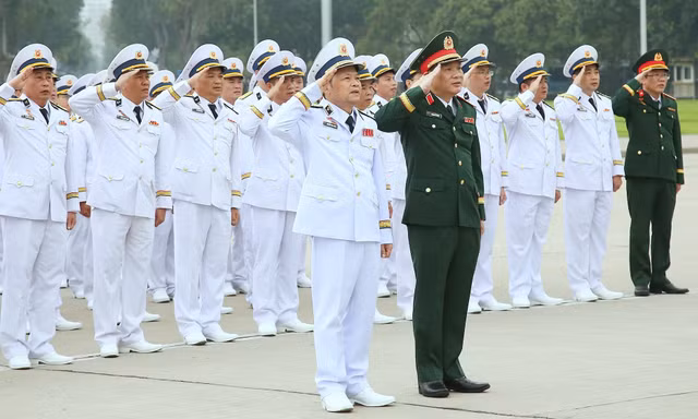 Hải quân nhân dân Việt Nam được trao tặng Huân chương Hồ Chí Minh