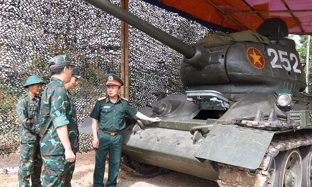 Đảm bảo tốt vũ khí, phương tiện cho diễu binh A80