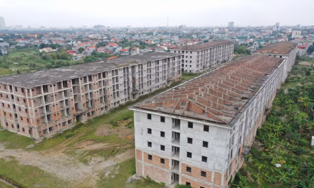Cận cảnh dự án ký túc xá sinh viên 860 tỉ đồng bỏ hoang 15 năm