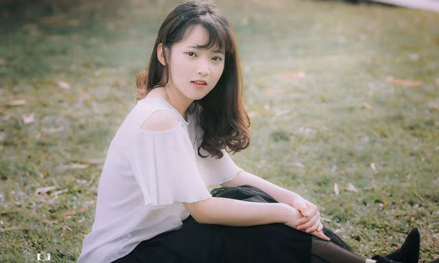 Xuất hiện thêm một 'thiên thần áo dài trắng' khiến dân mạng xao xuyến