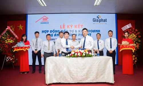 Đại diện lãnh đạo Hodeco và Gia Phát Investment ký kết thỏa thuận hợp tác