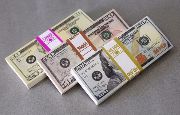 Nhân dân tệ lao dốc, USD tiếp tục tăng