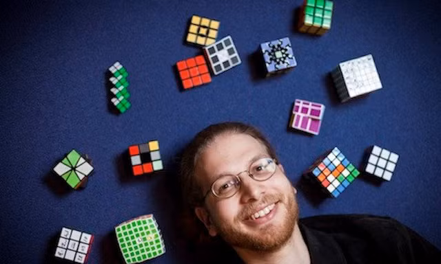 10 thần đồng nhận bằng tiến sĩ nhỏ tuổi nhất trong lịch sử