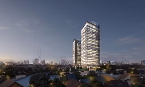 Tọa lạc tại phố Nguyễn Đình Chiểu, cung đường yên bình với những hàng cây cổ thụ xanh mát và những căn biệt thự cổ, The Marq là dự án độc đáo nằm giữa trung tâm của một thành phố năng động nhất cả nước.