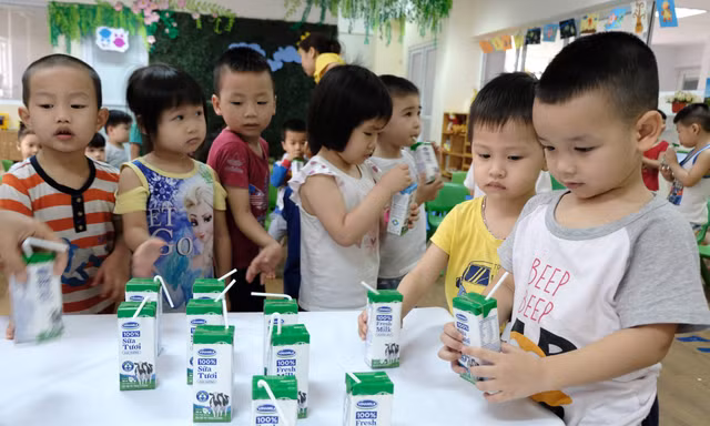 Bổ sung 21 vi chất vào sữa học đường là khoa học