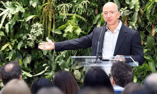 Jeff Bezos - Ảnh: Business Journals.