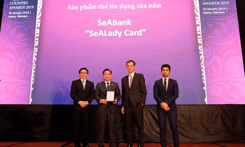 Thẻ Sealady được bình chọn là sản phẩm thẻ tín dụng tiêu biểu 2018 