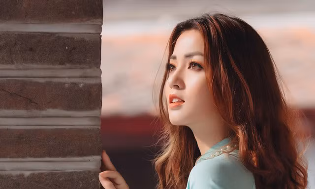 Đôi mắt nâu 'hút hồn' của thiếu nữ Thái Nguyên
