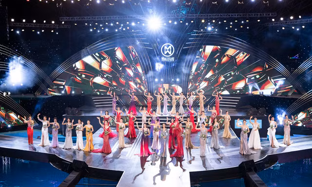 Top 40 chung kết Toàn quốc Miss World Vietnam 2019 xuất hiện trên sân khấu được đầu tư hoành tráng, chuyên nghiệp