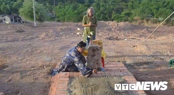 Nhiều tháng trôi qua số phận lăng mộ của bà Cửu giai Tài nhân họ Lê (vợ vua Tự Đức) vẫn chưa được định đoạt. (Ảnh: Nguyễn Vương) 