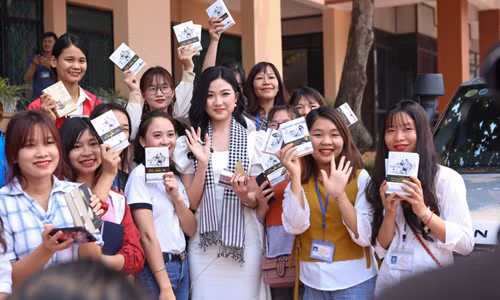 Hành trình Từ Trái Tim: Mang tri thức đến bản nghèo nhất Mường Tè – Lai Châu