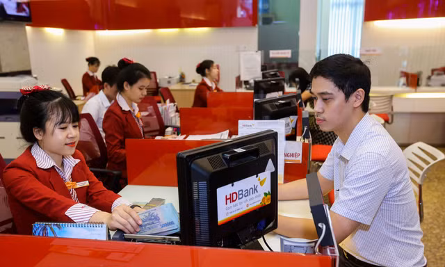 HDBank tiếp tục nhận hai giải thưởng lớn từ tổ chức Asiamoney