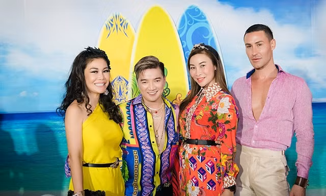 Đàm Vĩnh Hưng phong độ, đẹp trai rạng ngời đón tuổi mới