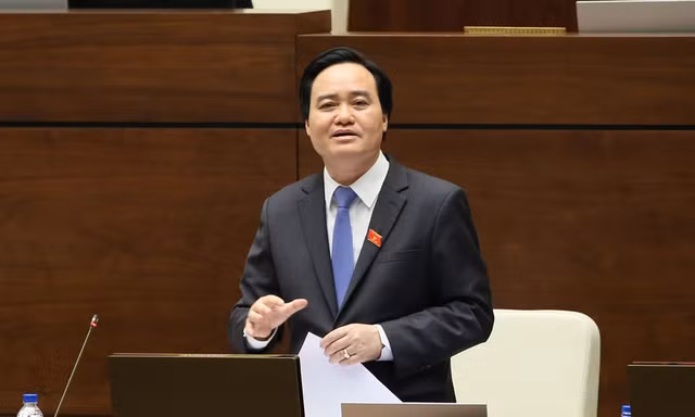 Bộ trưởng Phùng Xuân Nhạ: "Tỉ lệ tiến sĩ ở ta hiện nay quá thấp".