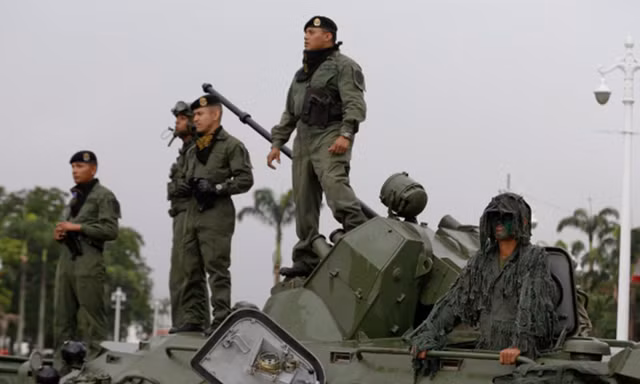 Venezuela tính tập trận quy mô lớn giữa tin đồn Mỹ can thiệp quân sự