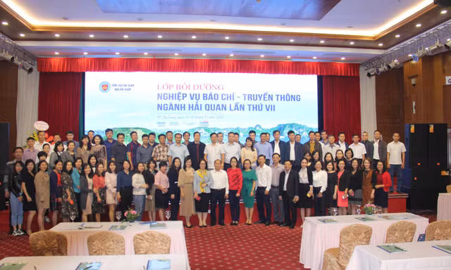 Đào tạo về chiến lược truyền thông và xử lý khủng hoảng cho ngành Hải quan