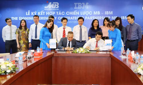 Ngân hàng TMCP Quân đội hợp tác chiến lược với tập đoàn IBM