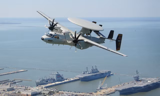 Ảnh: US Navy