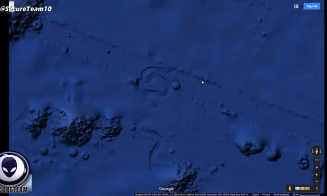 Thợ săn UFO phát hiện vật thể lạ đường kính 4 km dưới đáy biển