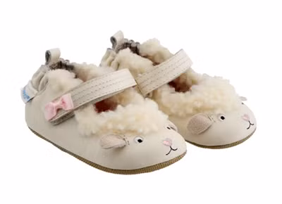 Giầy xinh cho các bé khi đông về