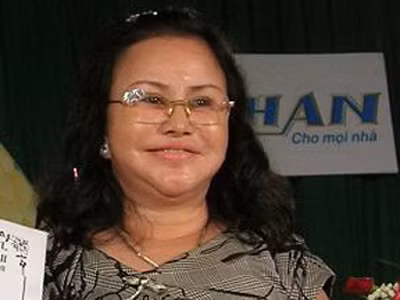 Con trai nữ đại gia thủy sản nhượng cổ phần cho cha