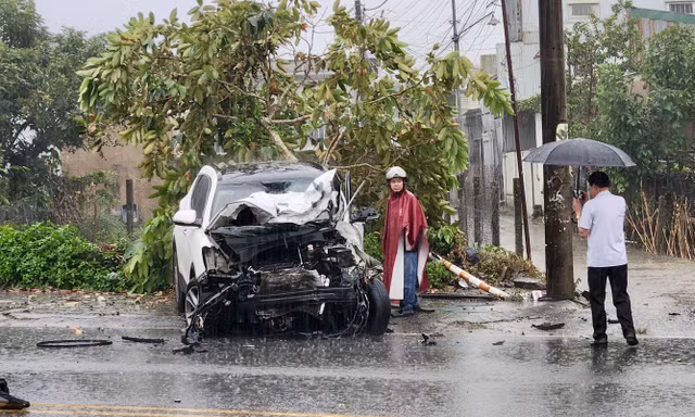 Vụ xe máy đối đầu ô tô, hai người tử vong: Khởi tố tài xế ô tô