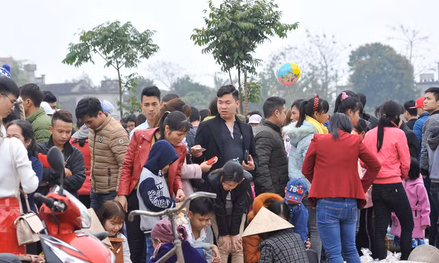 Có một phiên chợ tình ngày Tết
