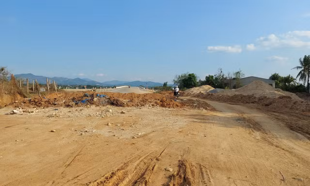 Cầu hơn 121 tỷ đồng không thể sử dụng