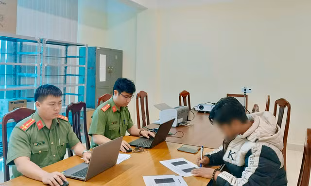Triệu tập 4 người đăng thông tin sai sự thật về chủ trương sáp nhập, tinh gọn bộ máy