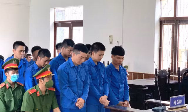 Tuyên án nhóm trai làng giải quyết mâu thuẫn bằng bạo lực