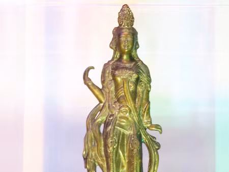 Thực hư tượng Phật “đổi màu” hiếm thấy ở Việt Nam