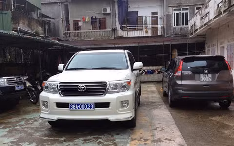 Bộ Tài chính vào cuộc vụ xe biển xanh giả ở Hà Tĩnh