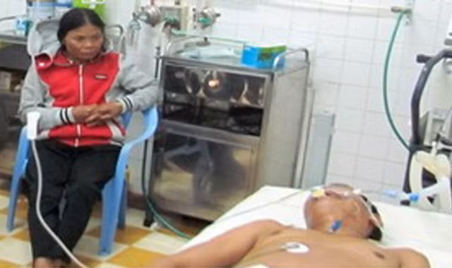 Nạn nhân thứ 2 đã tử vong vào sáng 9/12, trong vụ 2 người bị ngộ độc sau khi uống rượu ngâm.