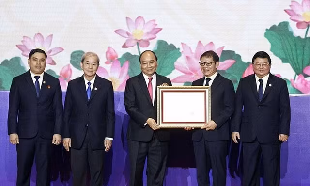 THACO kỷ niệm 25 năm thành lập, đón nhận Huân chương Lao động hạng Nhất