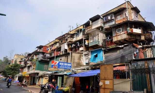 Chung cư cũ tại Hà Nội