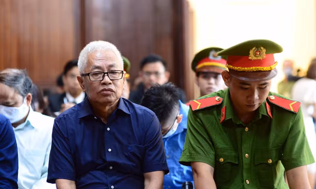 Cựu CEO DongABank Trần Phương Bình.