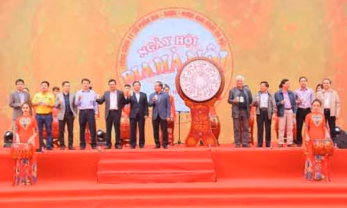 Hơn 20.000 người tham dự Ngày hội Bia Hà Nội 2017