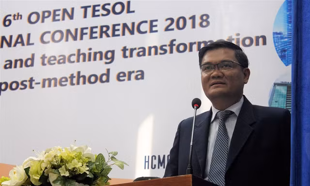 PGS- TS Nguyễn Minh Hà, Phó hiệu trưởng trường ĐH Mở TPHCM phát biểu tại Hội thảo