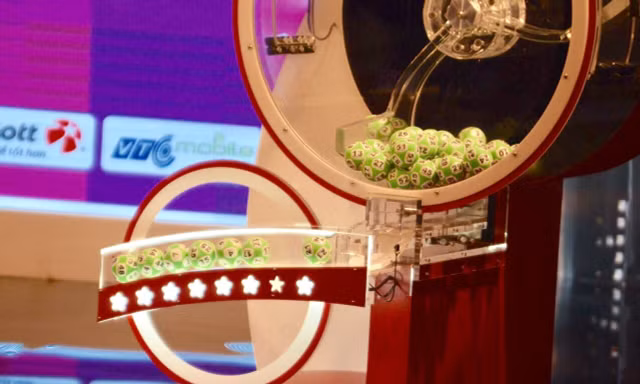 Quả bóng số 7 hay còn gọi là số đặc biệt dùng để xác định giải Jackpot 2