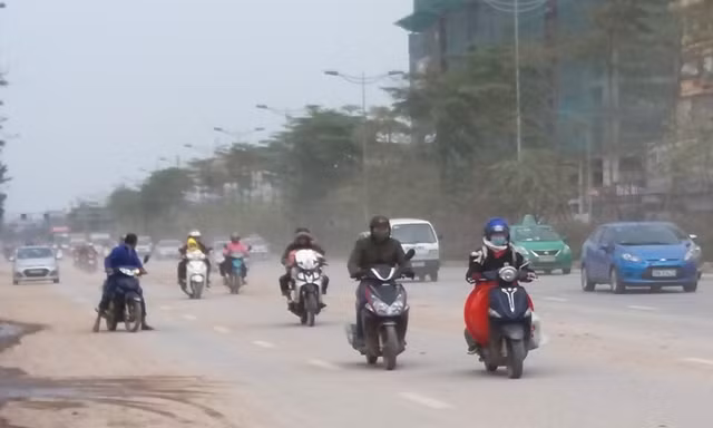 Một con đường tại quận Cầu Giấy, Hà Nội 