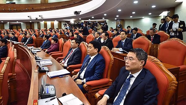 Bộ Chính trị quy định về kiểm tra, giám sát công tác cán bộ