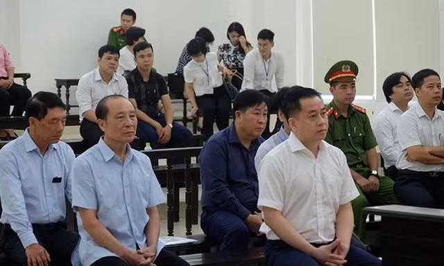 Xử vụ Vũ 'nhôm' và 3 tướng công an: Án sơ thẩm bỏ quên tình tiết tăng nặng?