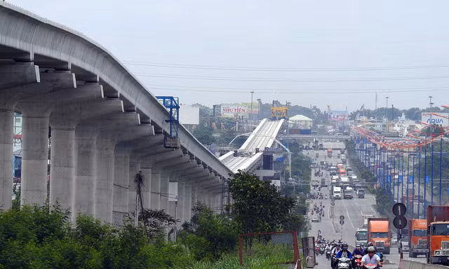 Tuyến Metro TP Hồ Chí Minh chậm tiến độẢnh: PV