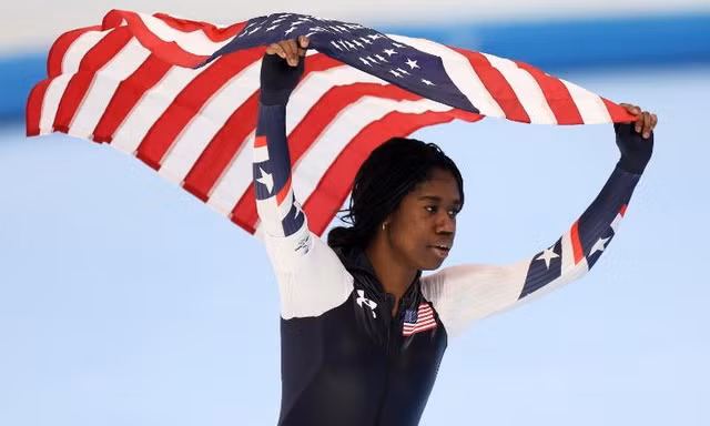 Nữ vận động viên da màu đi vào lịch sử Olympic mùa đông